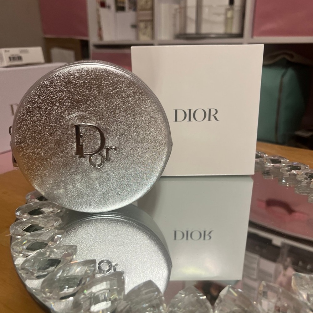 Dior Silver Vanity - Picture 4 of 5